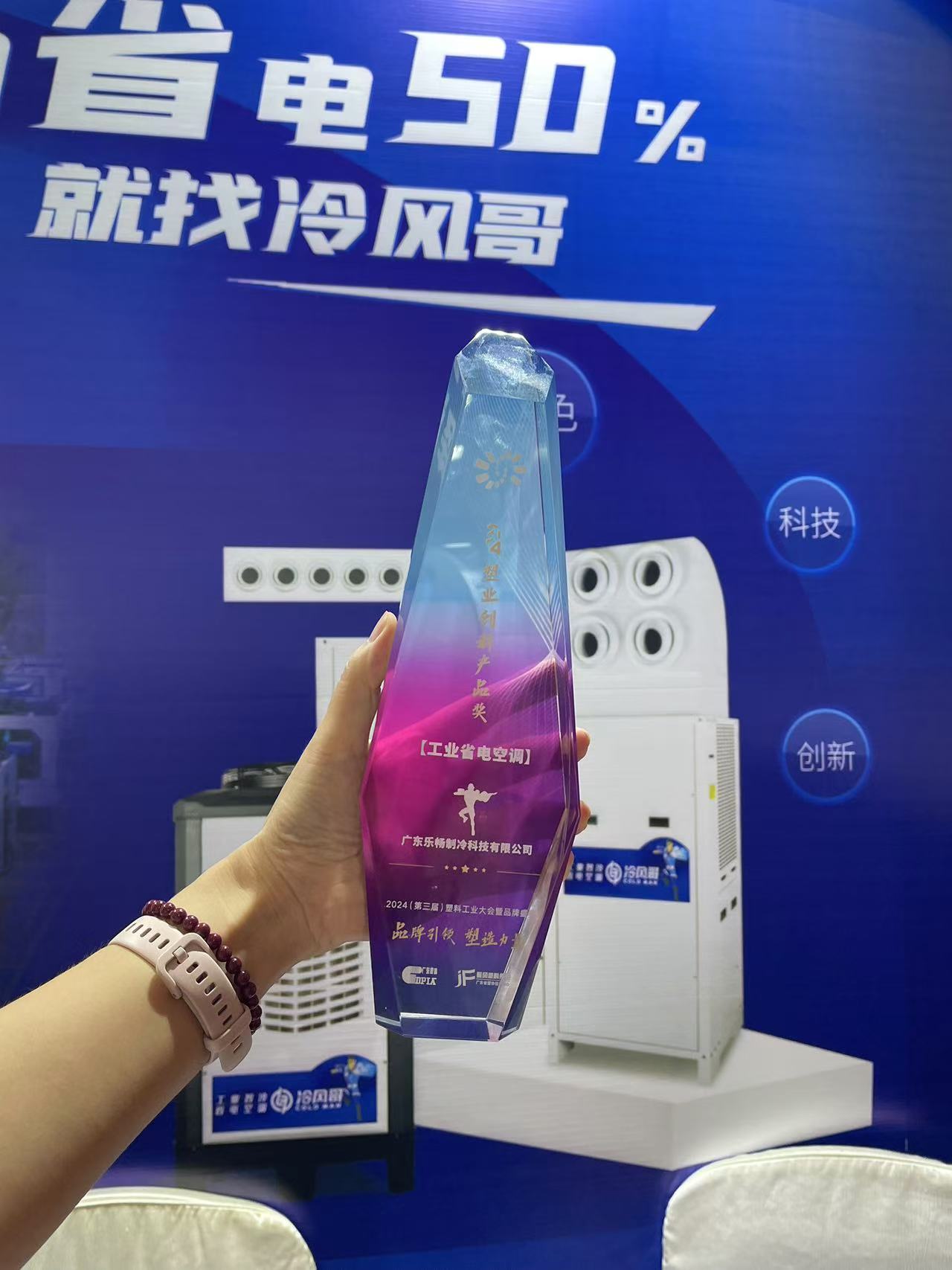 53c2fb450f4aa42ac31ae4e80d4e2b78.jpg 53c2fb450f4aa42ac31ae4e80d4e2b78.jpg